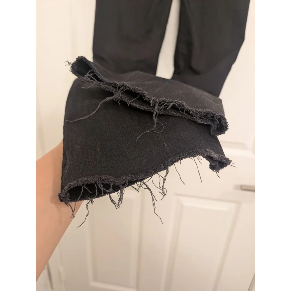 MOTHER Hustler Ankle Fray Black Jeans Size 26 Denim Pants Revolve Cropped Flared